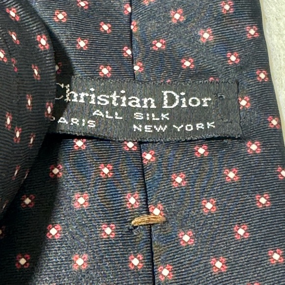 Christian Dior tie all silk Paris New York Blue with red print - Picture 6 of 11